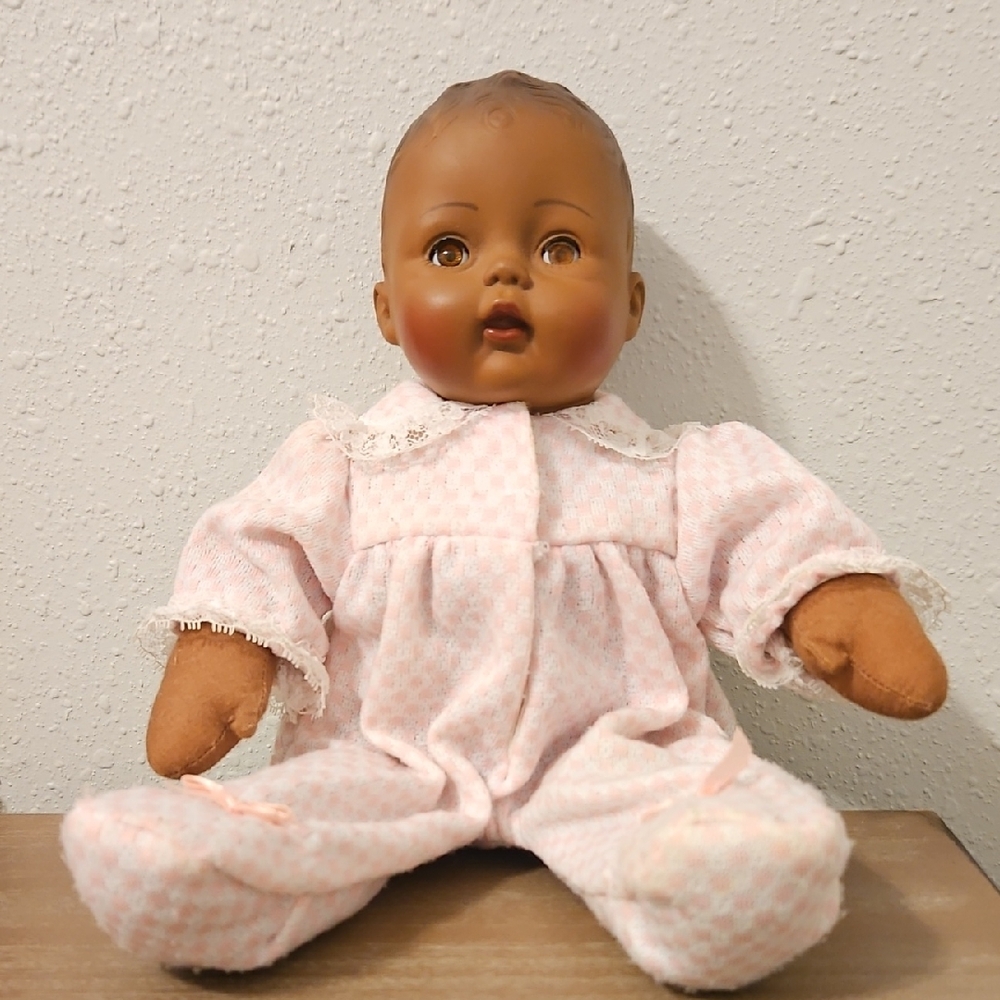 Vintage Madame Alexander Little Huggums in Pink and White